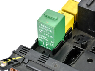 Pojistková skříňka YQE500240, YMD504280 Land Rover Range Rover L322 2005