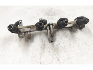Vstřikovací lišta 13531247904   BMW 3 E36  pro benzínový / Газ motor 1.6 M43B16 