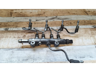 Топливная рампа    Mazda 5 2.0 