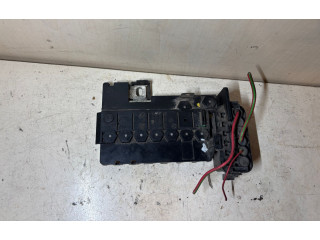 Блок предохранителей 6R0937550A, 6R0937621 Skoda Fabia Mk2 (5J)