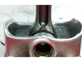  Поршень с шатуном  SKYACTIV  Mazda 3  