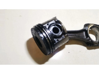 Píst rf8b Mazda 626 pro naftový motor 2.0