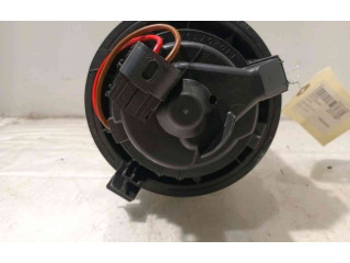 Вентилятор радиатора     272107379R    Dacia Logan II 