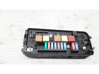 Pojistková skříňka 13170899 Opel Vectra C 2004