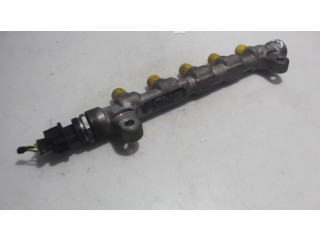 Топливная рампа 0445214181 KIA Ceed