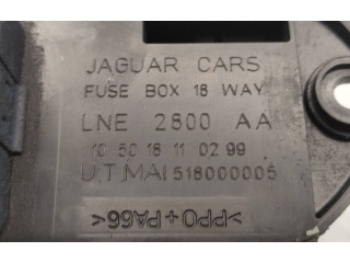 Блок предохранителей LNE2800AA, 518000005 Jaguar XJ X300
