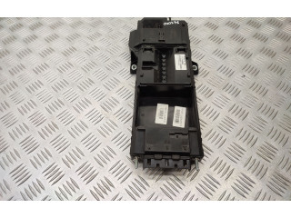 Pojistková skříňka BK2T14B144BA Ford Transit Custom 2014