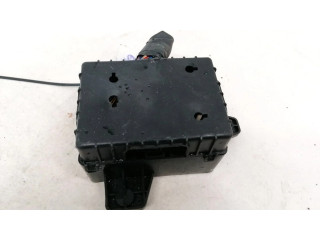 Блок предохранителей  8211008000, 82110-08000   SsangYong Rexton    