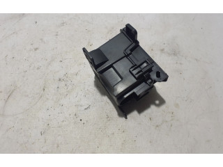 Блок предохранителей 252360794R   Renault Clio V    