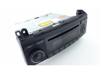 Радио/ проигрыватель CD/DVD / навигация