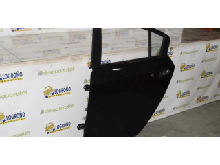 Задняя дверь