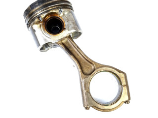  Поршень с шатуном    Subaru Forester SH  