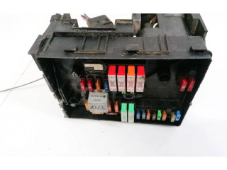 Блок предохранителей 017181301, 0-1718130-1 Skoda Octavia Mk2 (1Z)