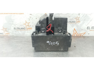 Блок предохранителей 252361535R Renault Clio II