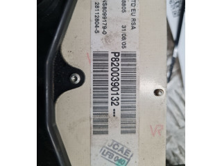 Панель приборов P8200390132, P8200390132   Renault Trafic II (X83)       