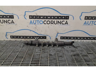 Топливная рампа    Subaru Forester SH   для двигателя EE20