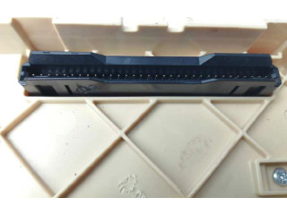 Pojistková skříňka Řídící jednotka BSM 8273042750B, 63583372 Toyota RAV 4 (XA30) 2015