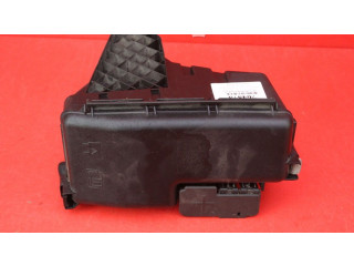 Блок предохранителей 30728132, 30728132 Volvo V70