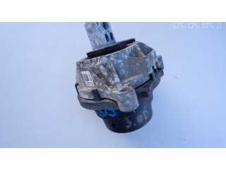 Кронштейн крепления двигателя