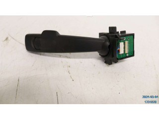 Ручка стеклоочистителей 31275360   Volvo V70