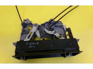 Блок управления климат-контролем Mazda 323