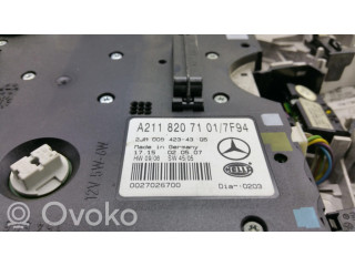 Фонарь освещения задних мест