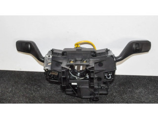 Подрулевой переключатель    Ford Focus