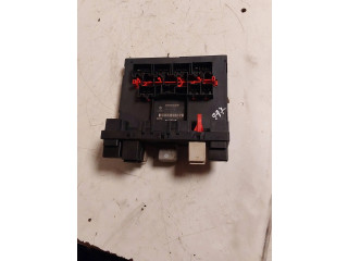 Блок предохранителей  3C0937049E   Volkswagen Touran I    