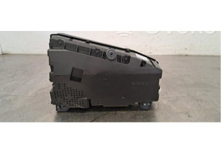 Дисплей Volvo XC90