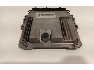 Блок управления двигателя 237106319R   Dacia Dokker