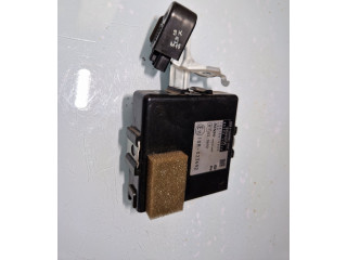 Блок управления 8934064020, 1881000800   Toyota Corolla Verso AR10