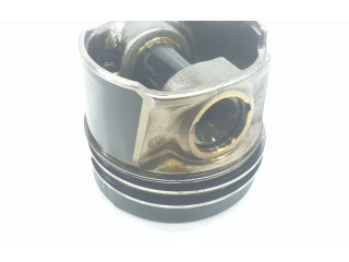  Поршень с шатуном CRLB 04L107065A, 04L107065A  Skoda Superb B8 (3V)  