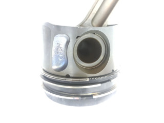  Поршень с шатуном 306DT H268X  Land Rover Range Rover Sport L494  