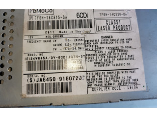 Радио/ проигрыватель CD/DVD / навигация