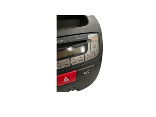 Поршень Радио/ проигрыватель CD/DVD / навигация  861200H010, W53811  Peugeot 107  