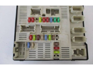   Pojistková skříňka 284B60008R, 8229286332   Renault Megane III 2010