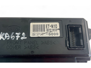 Дисплей    957101H100   KIA Ceed