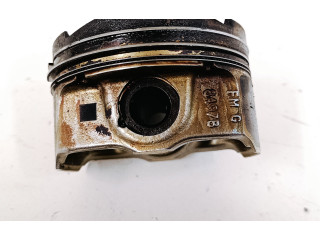 Píst 7610295, 63967761029502   BMW 7 F01 F02 F03 F04     