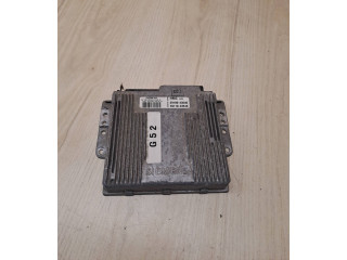 Блок управления двигателя 3910023540, 3911023540   Hyundai Coupe