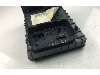 Блок предохранителей  1K0937125A   Volkswagen Touran I    