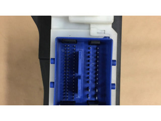 Блок предохранителей LTQF01125TP Ford Galaxy