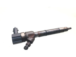 Vstřikovač 338002A900, 0445110320 Hyundai i30 pro naftový motor 1.6