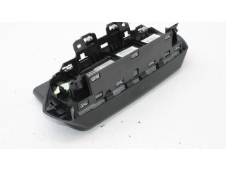 Дисплей    9841452080   Peugeot 2008 II