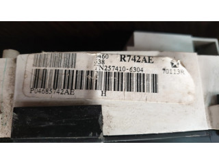 Přístrojová deska Dodge Grand Caravan 2006 P04685742AE