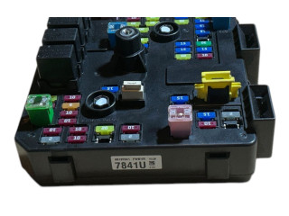 Pojistková skříňka 95137841, 7841U Opel Antara 2012