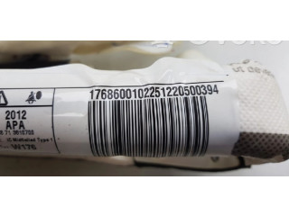 Боковая подушка безопасности 17686001022, 17686001022   Mercedes-Benz A W176