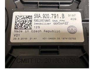 Přístrojová deska  Volkswagen Tiguan 2013 5NA920791B, 2016DJ1984  