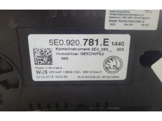 Панель приборов 5E0920781E Skoda Octavia Mk3 (5E)
