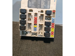 Pojistková skříňka DU101, 5T20 Nissan Note (E11) 2007