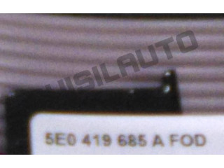 Руль Skoda Fabia Mk3 (NJ) 2015 - 2021 года 3V0419091L